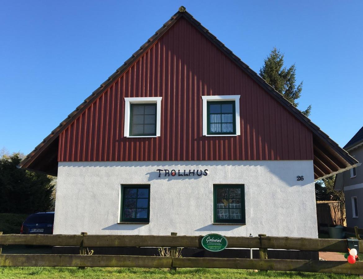 Trollhus - Grosses Familienfreundliches Ferienhaus Born Exterior foto