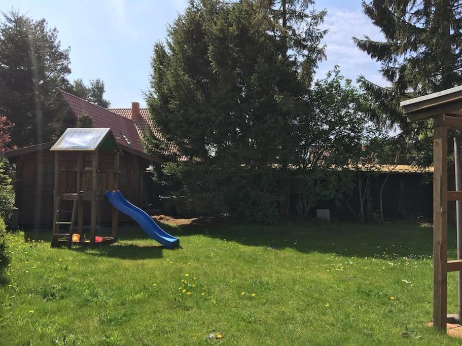 Trollhus - Grosses Familienfreundliches Ferienhaus Born Exterior foto